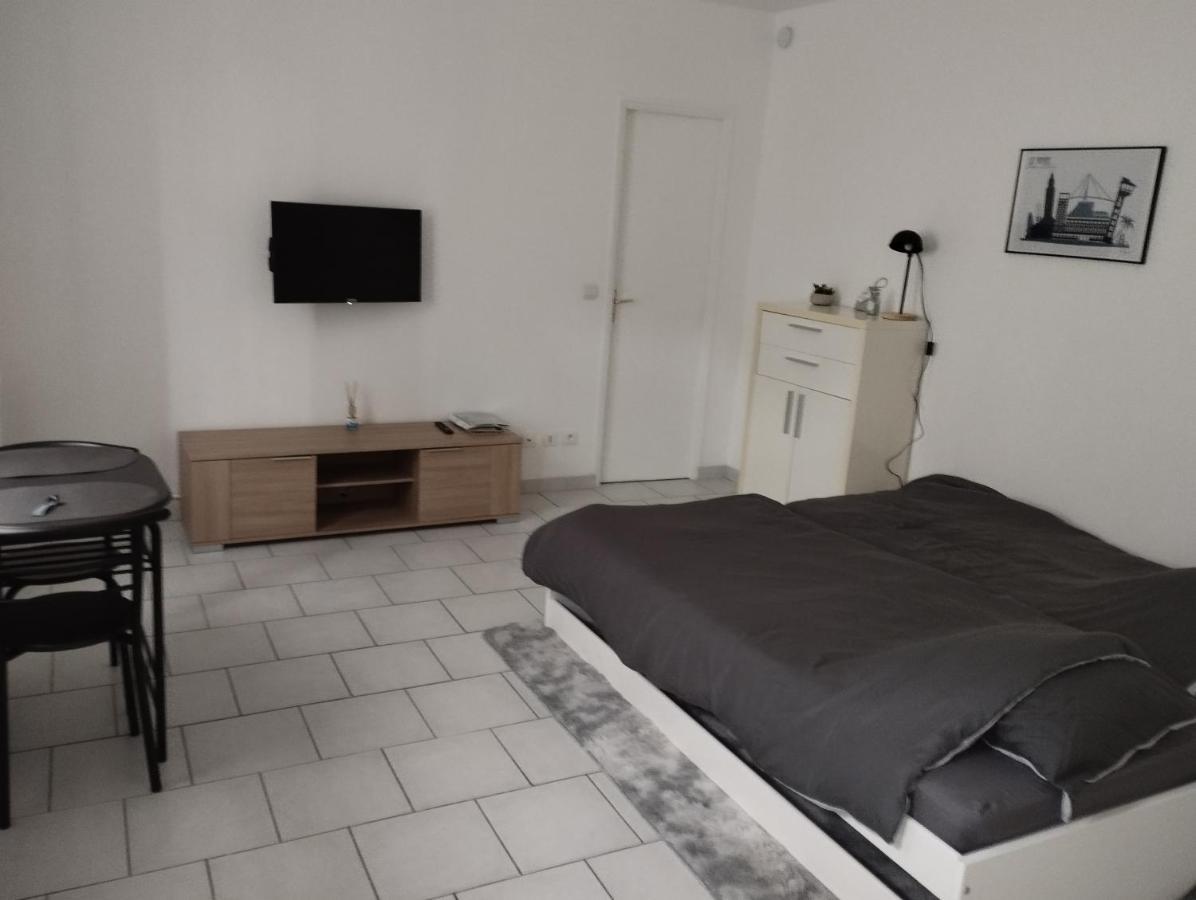Studio Charmant Canape Lit Netflix Prime Video Wifi Dazn ル・アーヴル エクステリア 写真